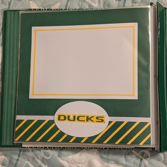 University of Oregon scrapbook - Picture 4 of 5